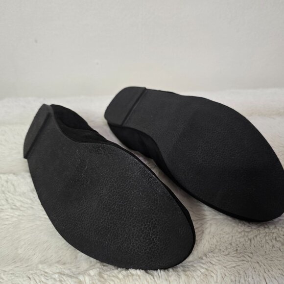 Torrid  - Faux Suede Scrunch Ballet Flat -  7.5WW - Picture 7 of 8